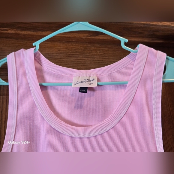 Universal Thread Pink Tank Top - Picture 5 of 8
